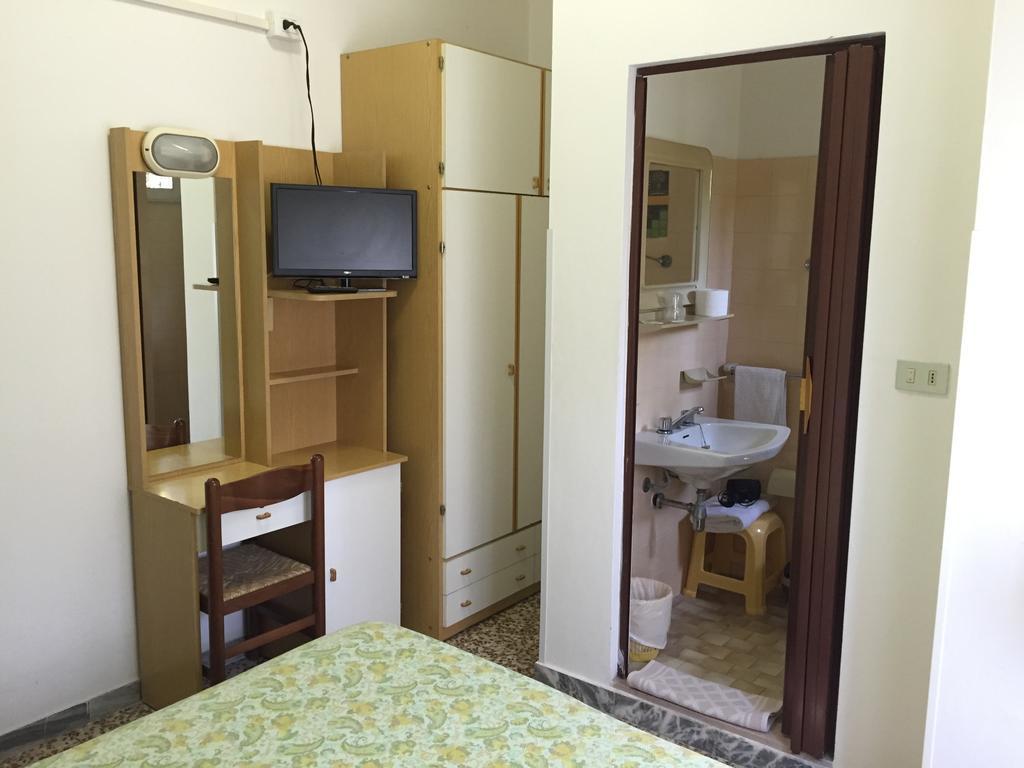 Hotel Toledo Rimini Phòng bức ảnh